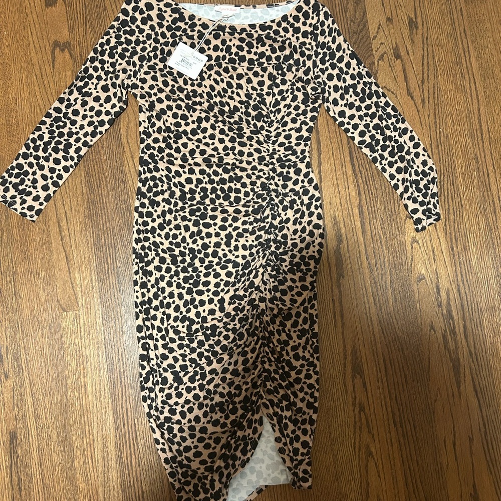 Ingrid & Isabel Leopard Print Ruched Maternity Dress NWT Small Bodycon Midi